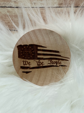 Load image into Gallery viewer, Round Wooden Bottle Openers - Engraved